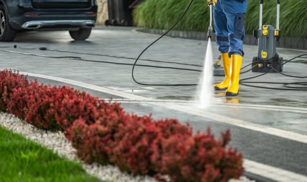 Why Choose Our Certified Pressure Washing Experts for Your Project Needs in Smithton, IL?